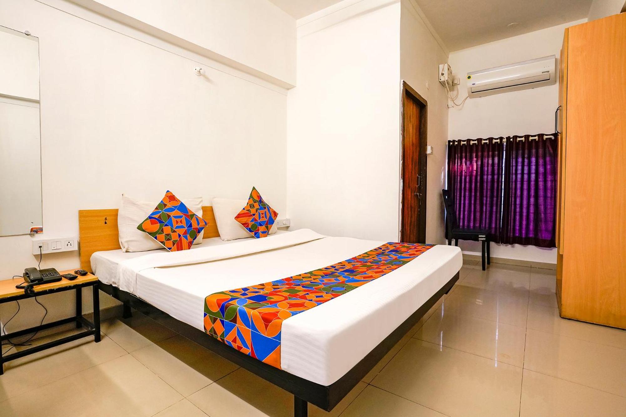Hotel OYO Flagship 45429 Saubhagya Elite Nashik Exterior foto