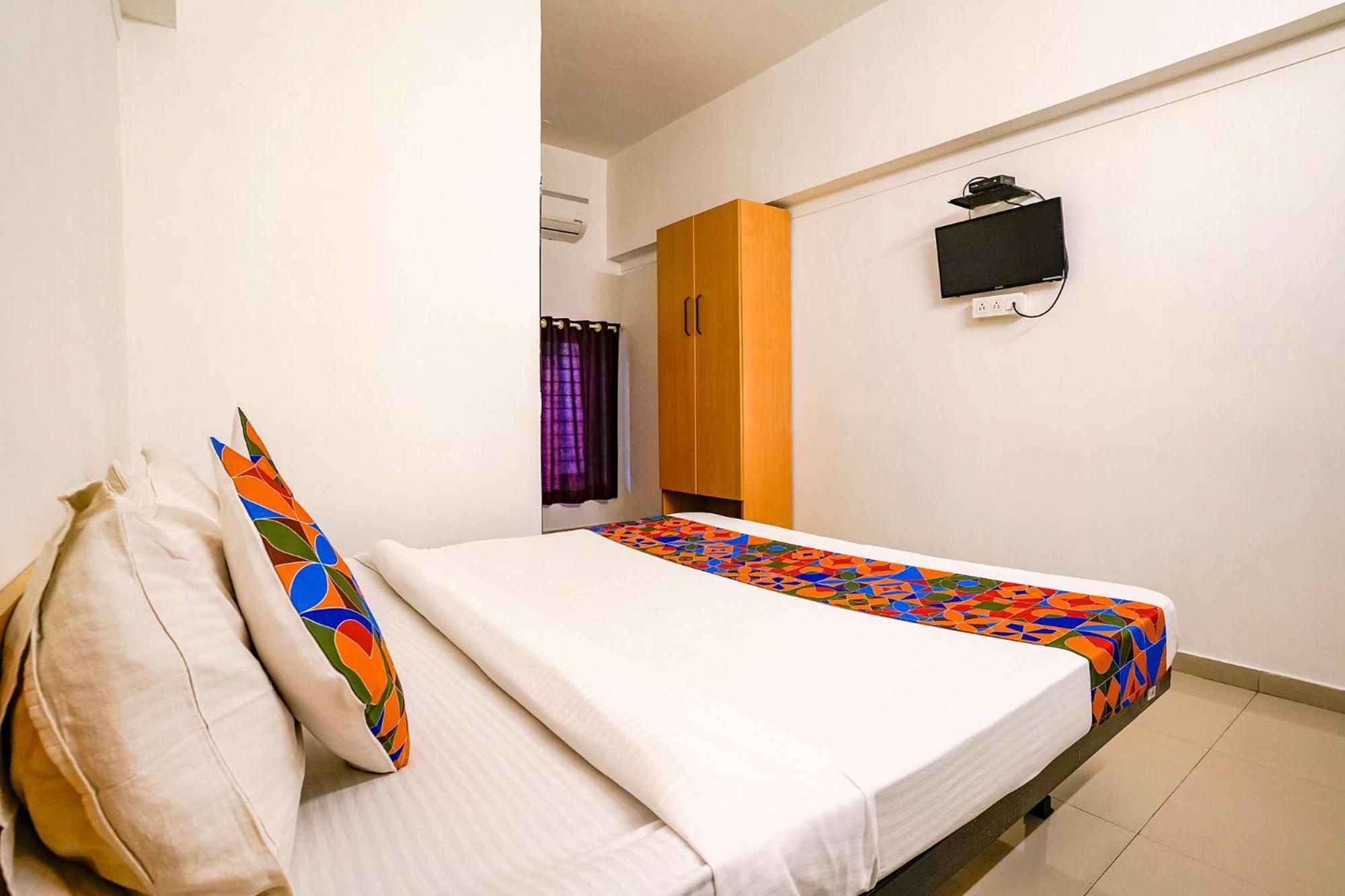 Hotel OYO Flagship 45429 Saubhagya Elite Nashik Exterior foto