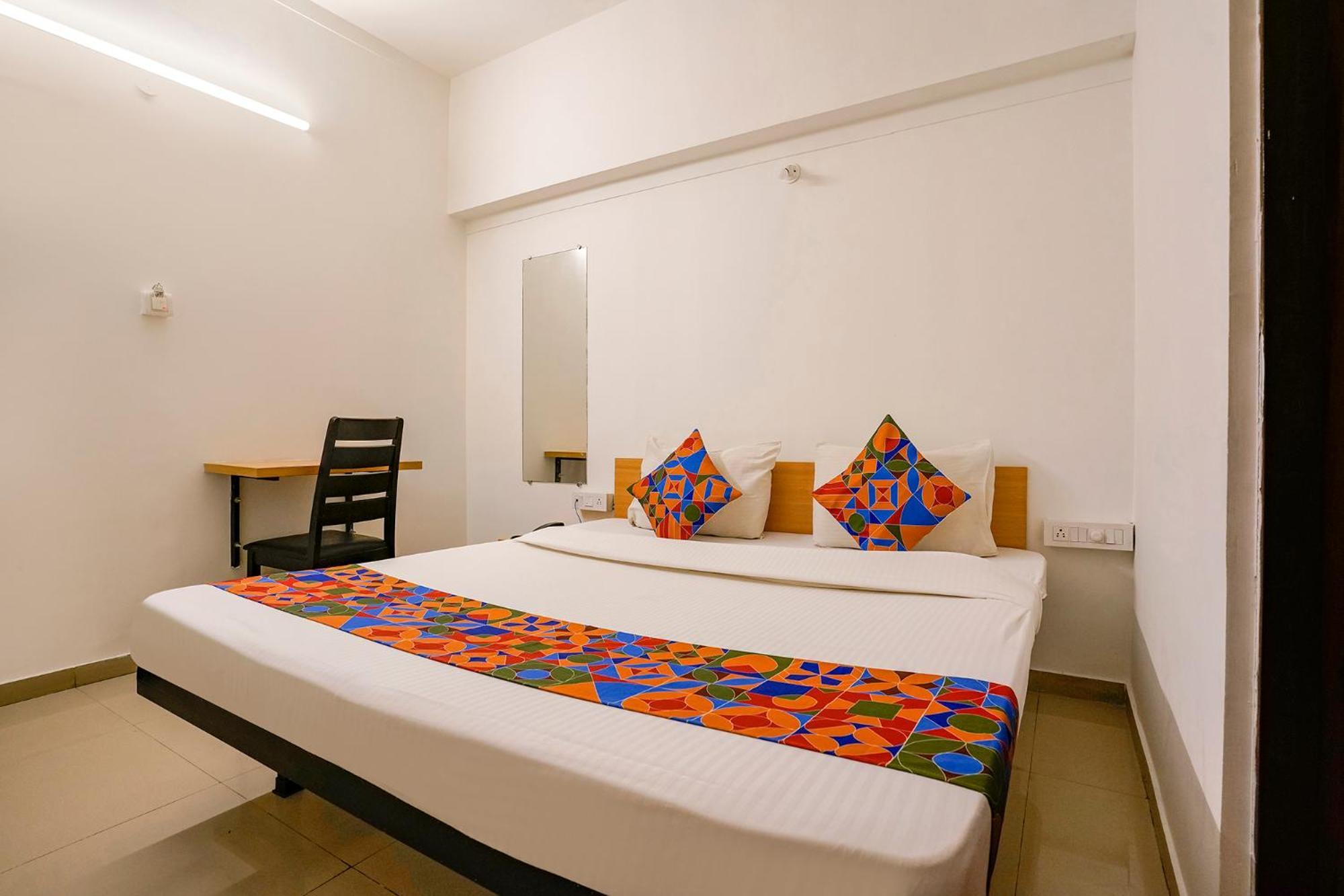 Hotel OYO Flagship 45429 Saubhagya Elite Nashik Exterior foto