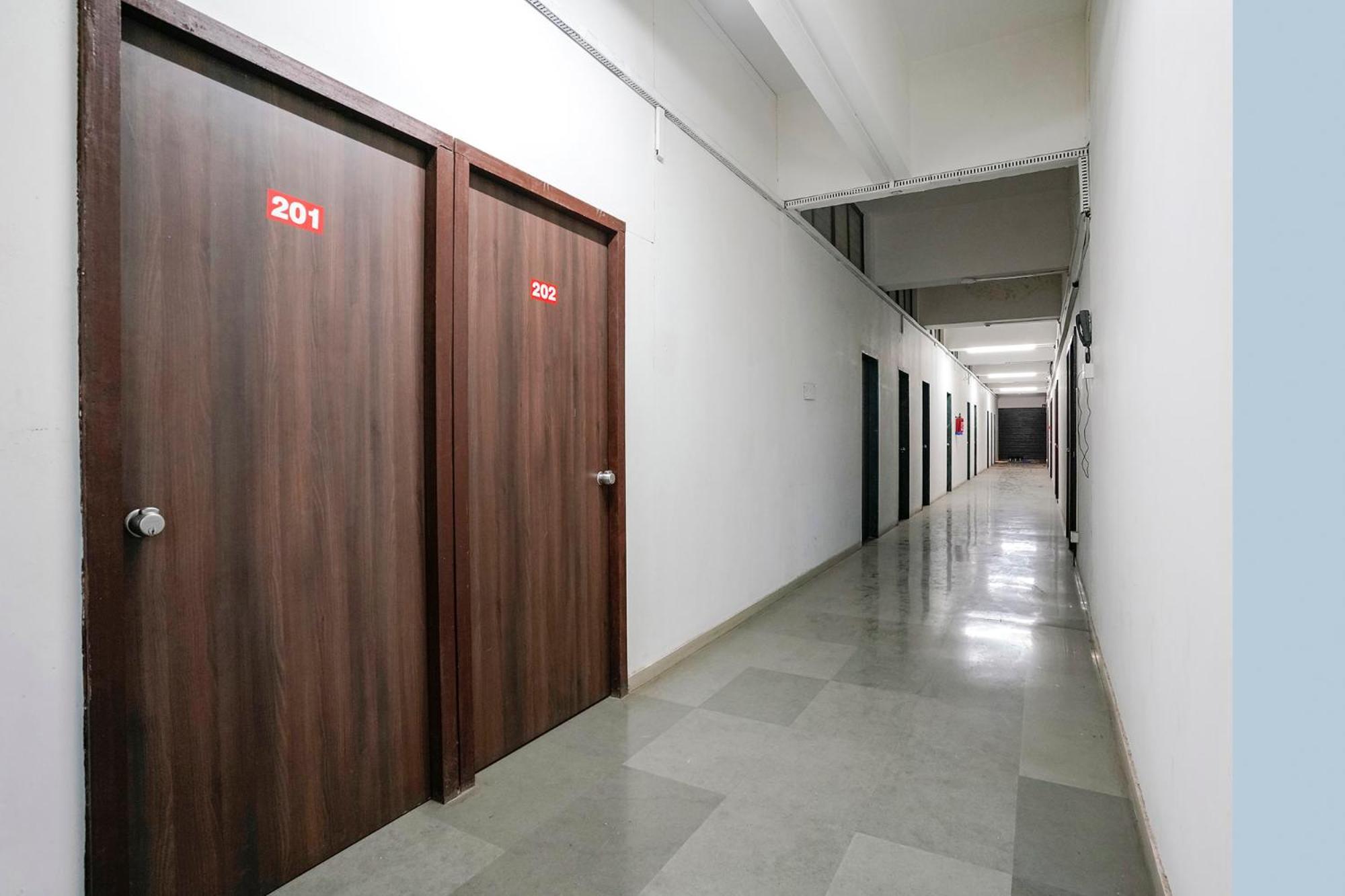 Hotel OYO Flagship 45429 Saubhagya Elite Nashik Exterior foto